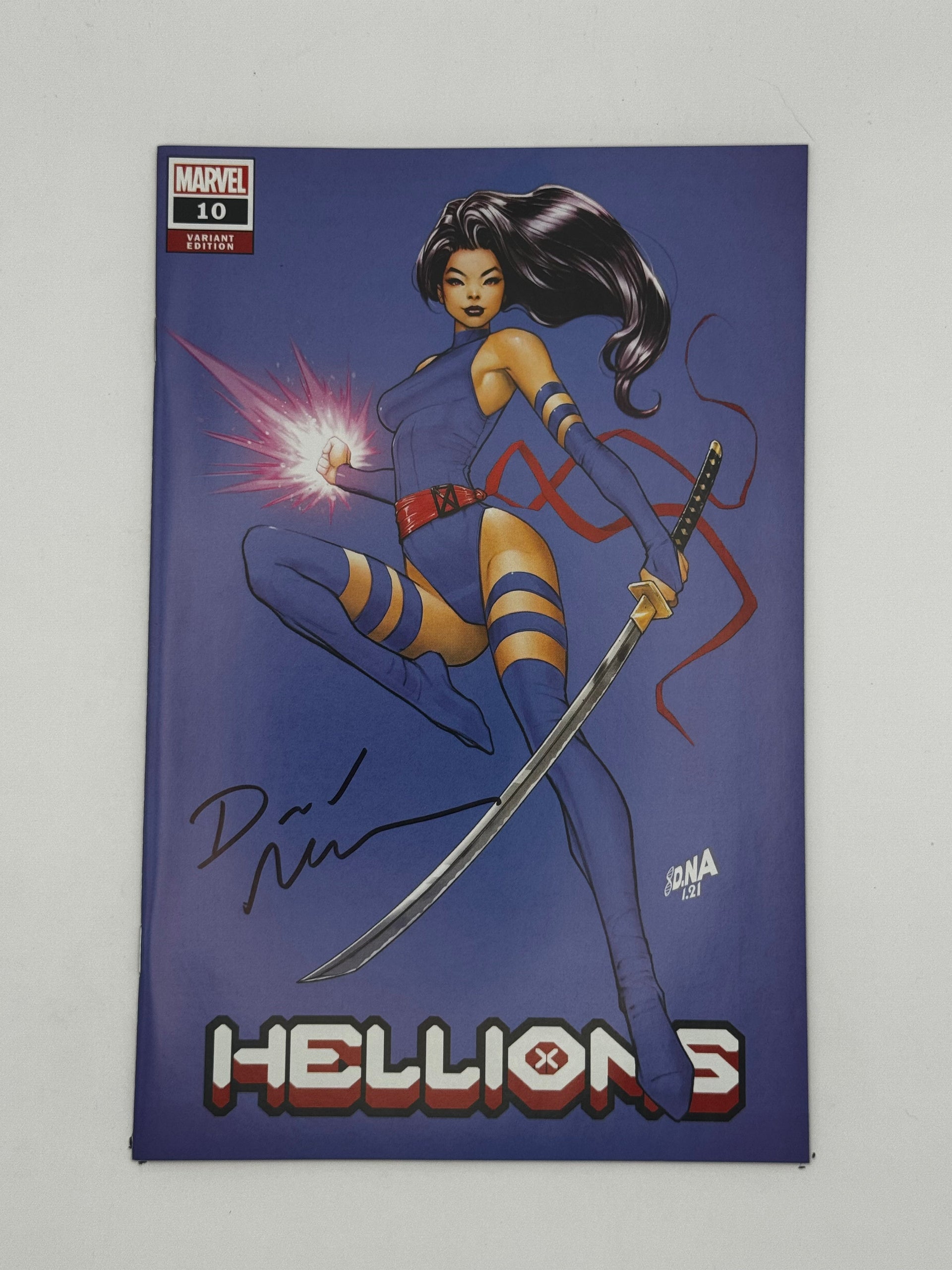 [SIGNED by David Nakayama] HELLIONS #10 UNKNOWN COMICS DAVID NAKAYAMA EXCLUSIVE VAR (11/30/2022)